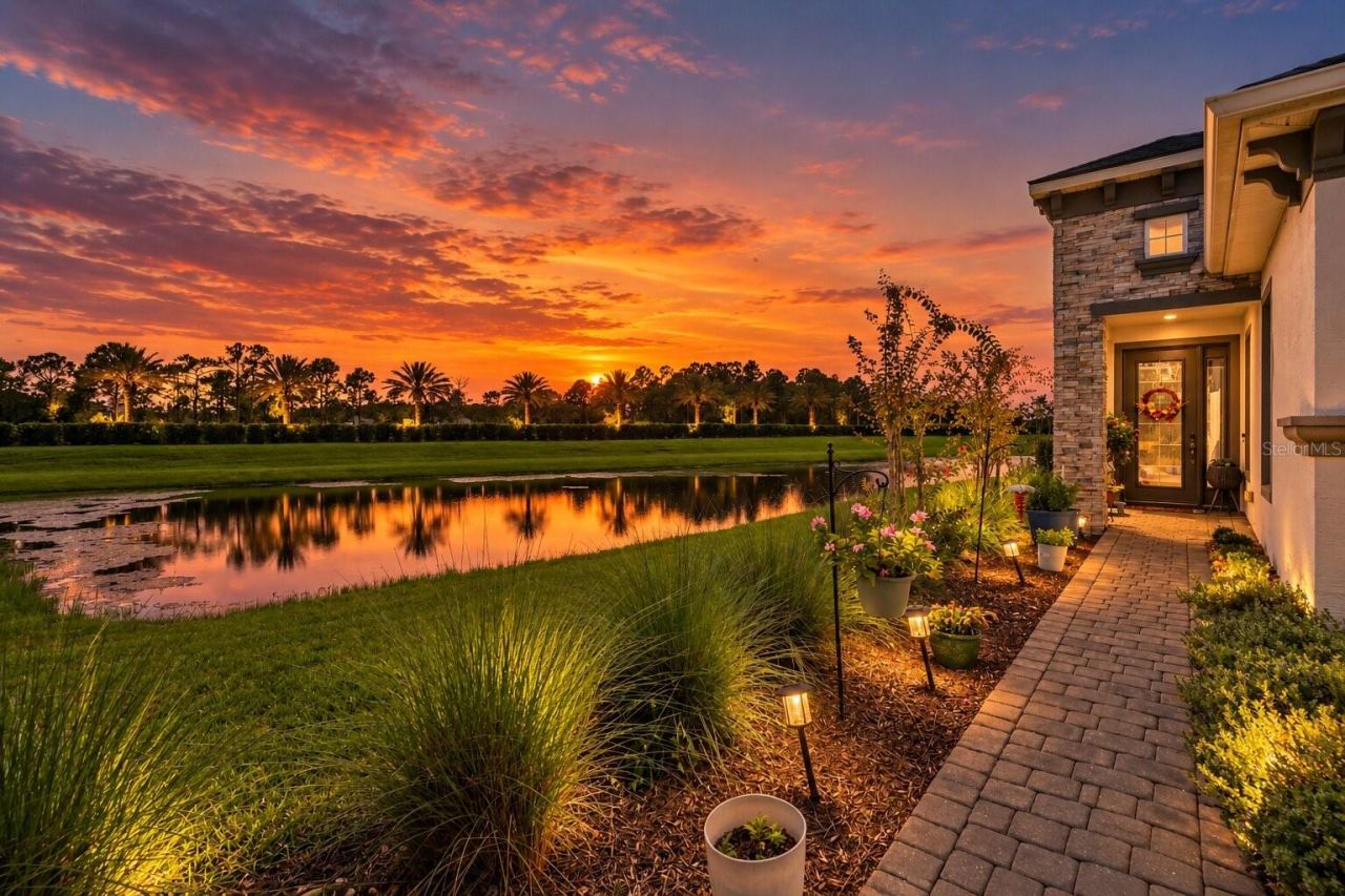 Photo 4 of 6374 Hanfield Dr, Port Orange, FL 32128