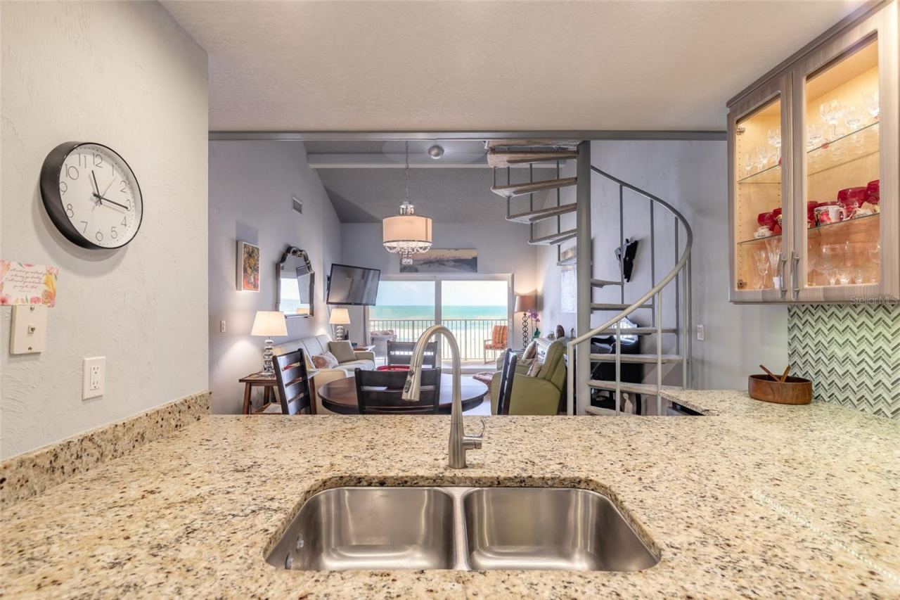 Photo 5 of 4801 Saxon Dr #a-303, New Smyrna Beach, FL 32169