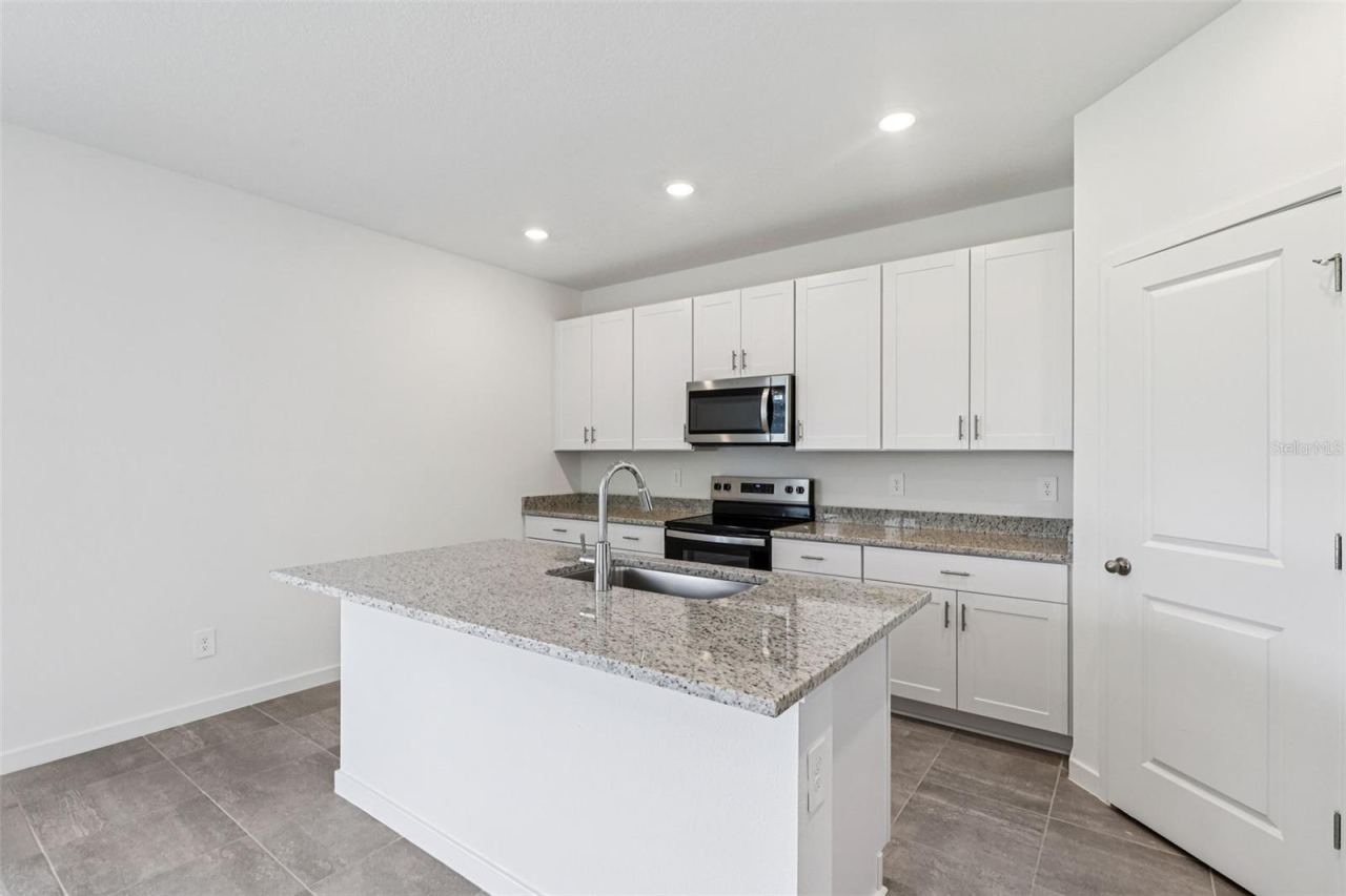 Photo 4 of 89 Wandering Creek Way, Palm Coast, FL 32164