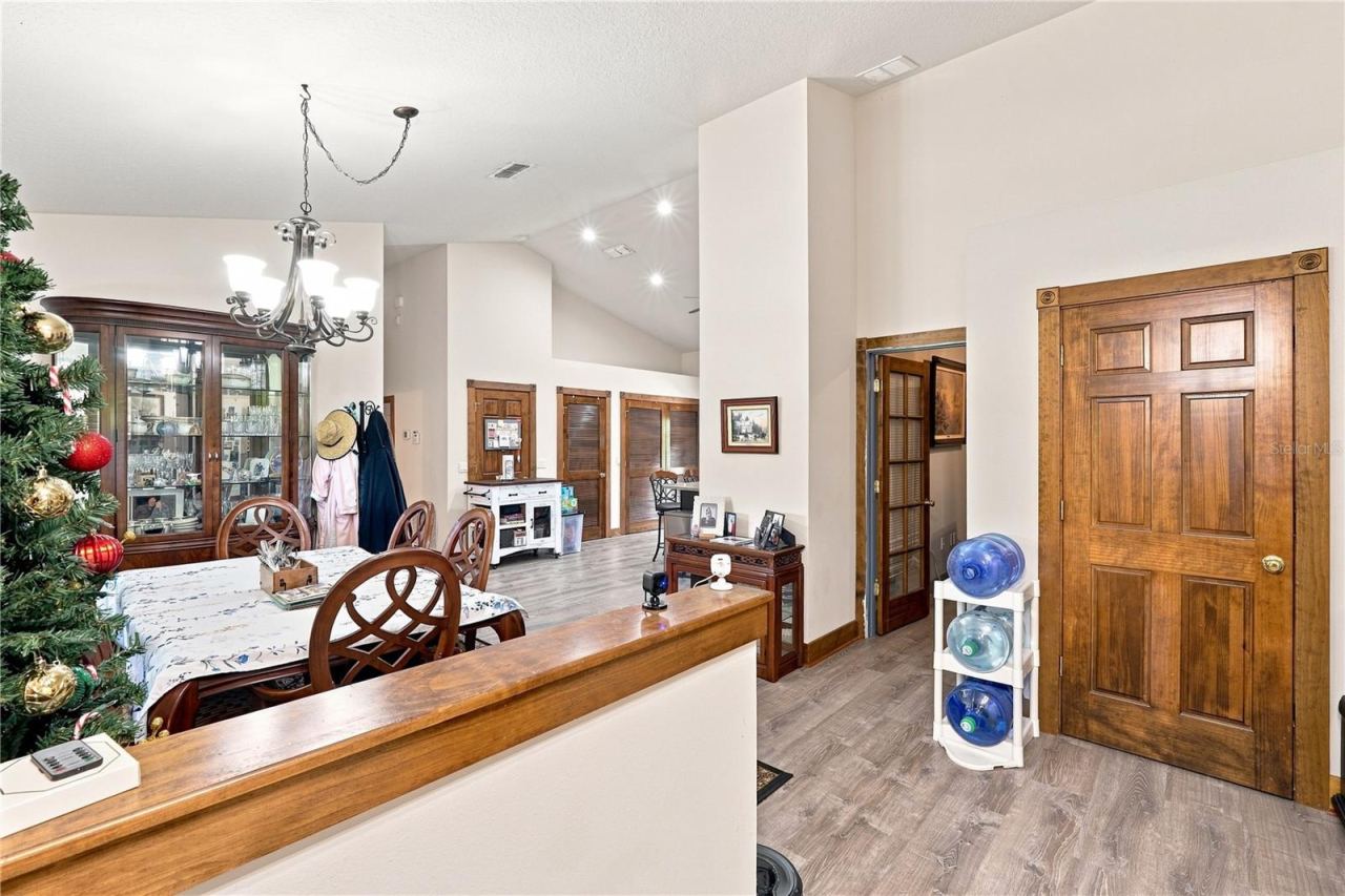 Photo 4 of 806 Bayhead Rd, Osteen, FL 32764