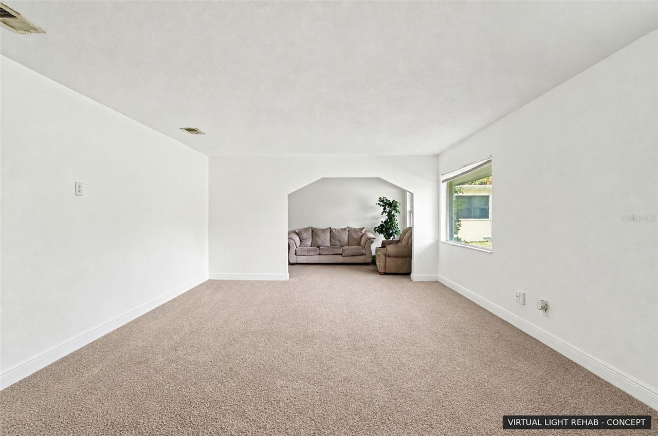 Photo 4 of 624 N Duss St, New Smyrna Beach, FL 32168