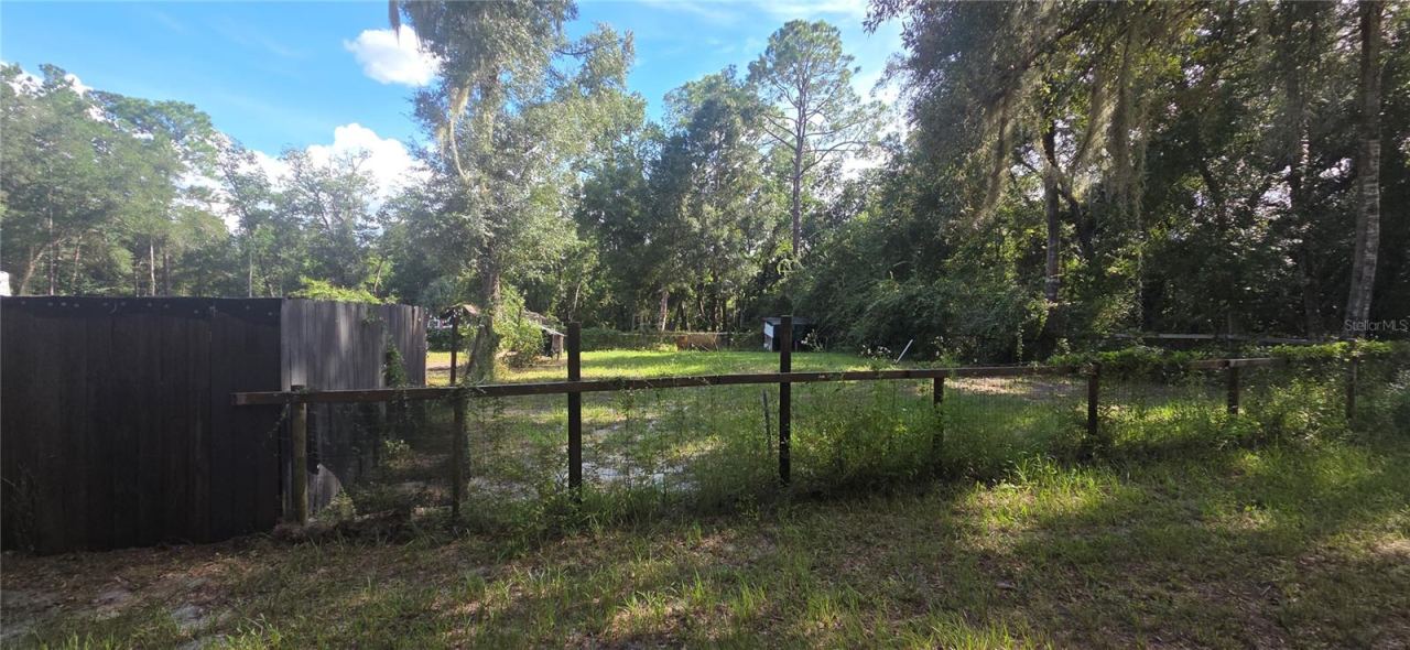 Photo 4 of 407 Raulerson Rd, Seville, FL 32190