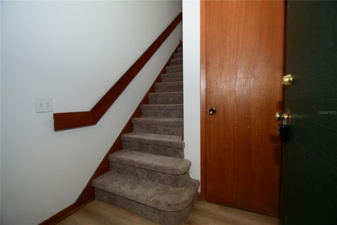Photo 3 of 16 Oakmont Ct, Palm Coast, FL 32137