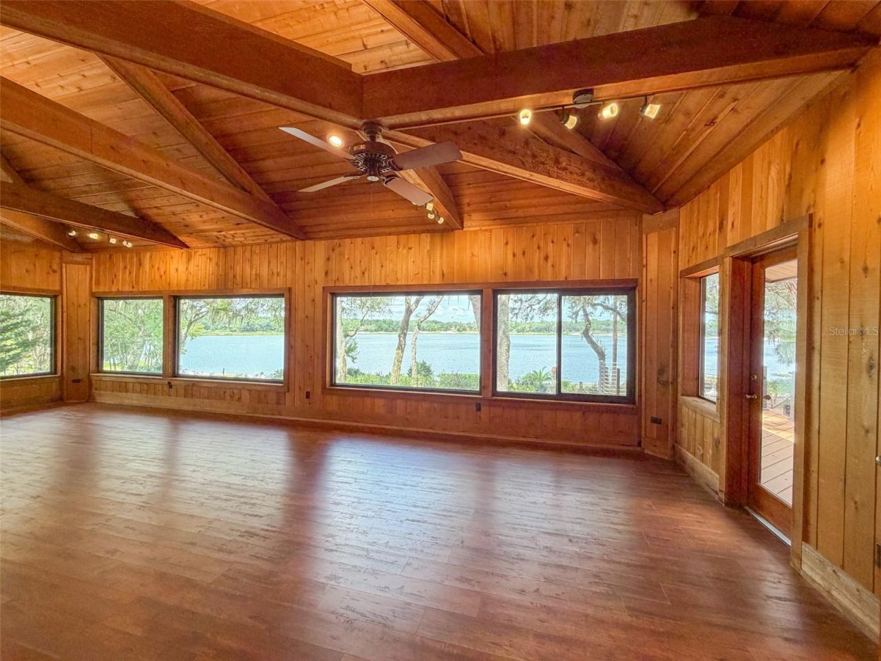 Photo 5 of 202 Mason Rd, Melrose, FL 32666