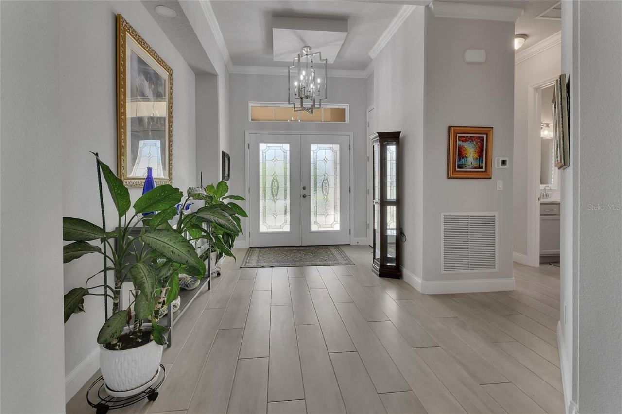 Photo 4 of 1011 Megano Blvd, Deland, FL 32724