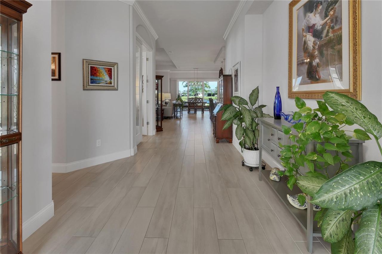 Photo 5 of 1011 Megano Blvd, Deland, FL 32724