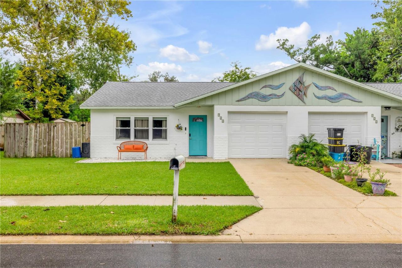 Photo 5 of 921 Aspen Dr, South Daytona, FL 32119