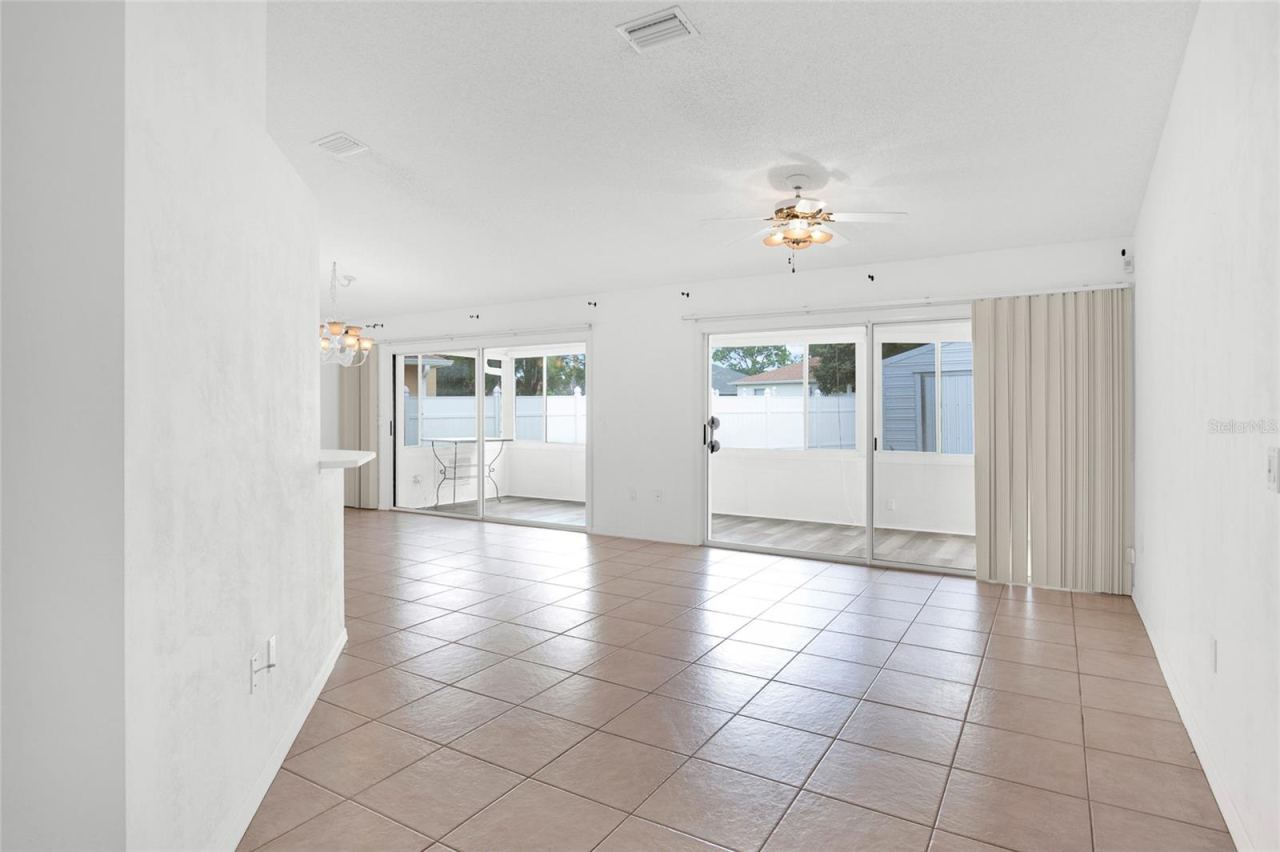 Photo 3 of 35 Westgate Ln, Palm Coast, FL 32164