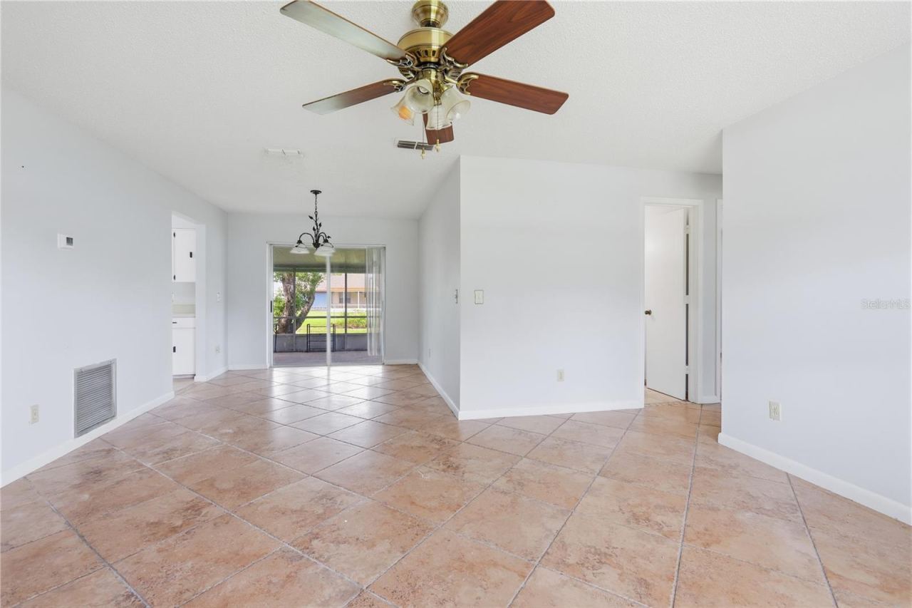 Photo 5 of 1238 Azora Dr, Deltona, FL 32725