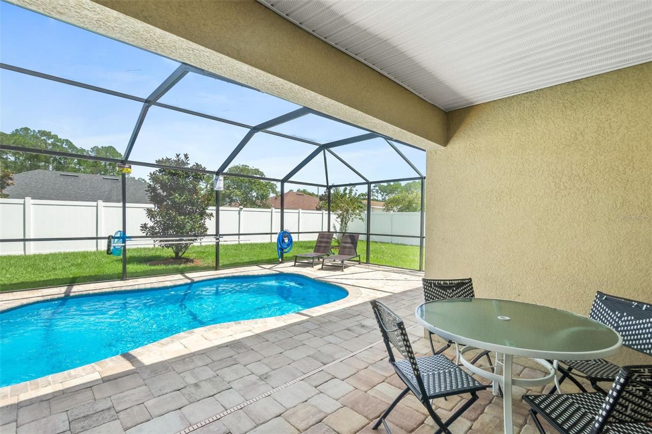 Photo 2 of 10 Lladd Ct, Palm Coast, FL 32164