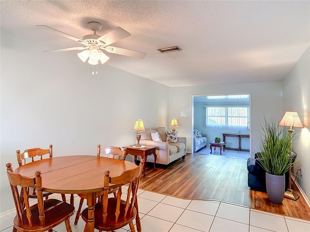 Photo 5 of 1 Fairway Ct, Deland, FL 32724