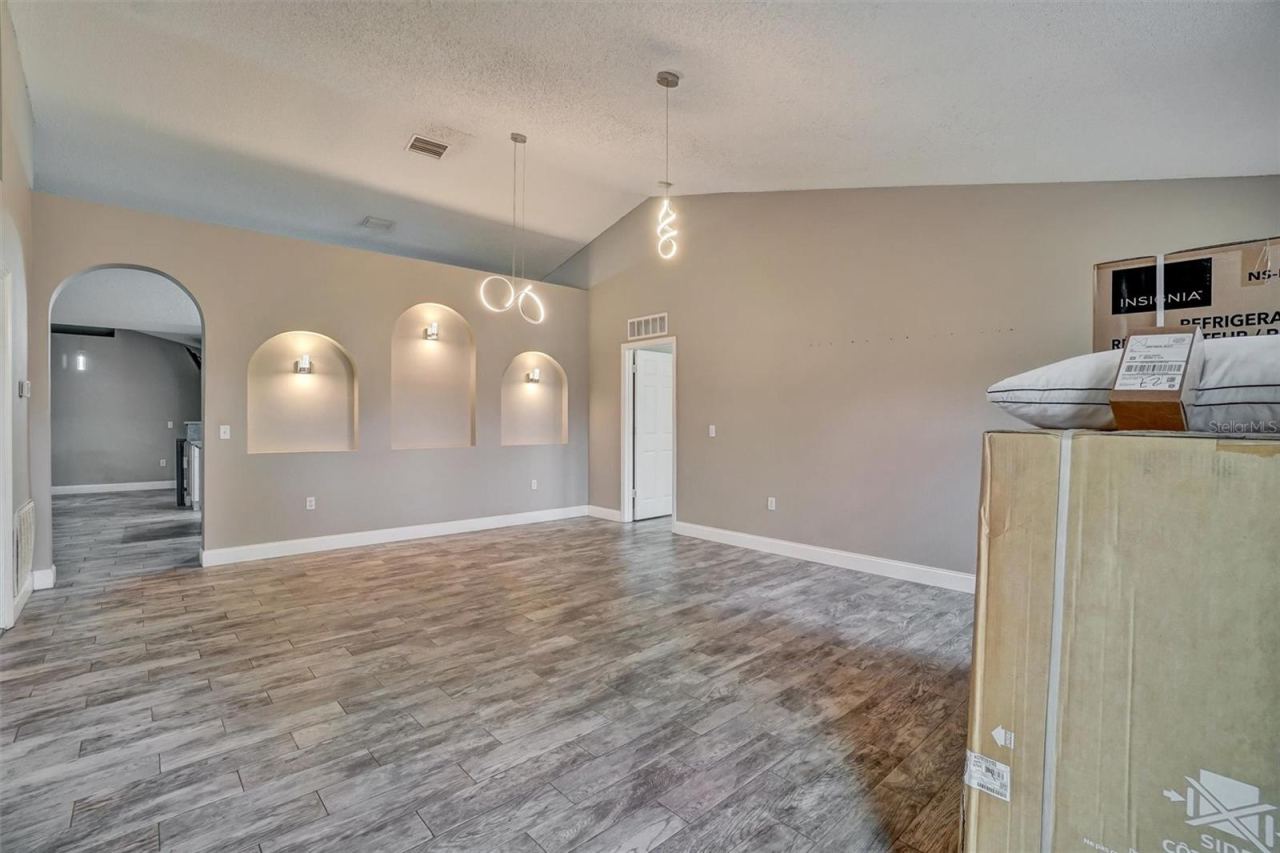 Photo 4 of 3046 Blaine Cir, Deltona, FL 32738