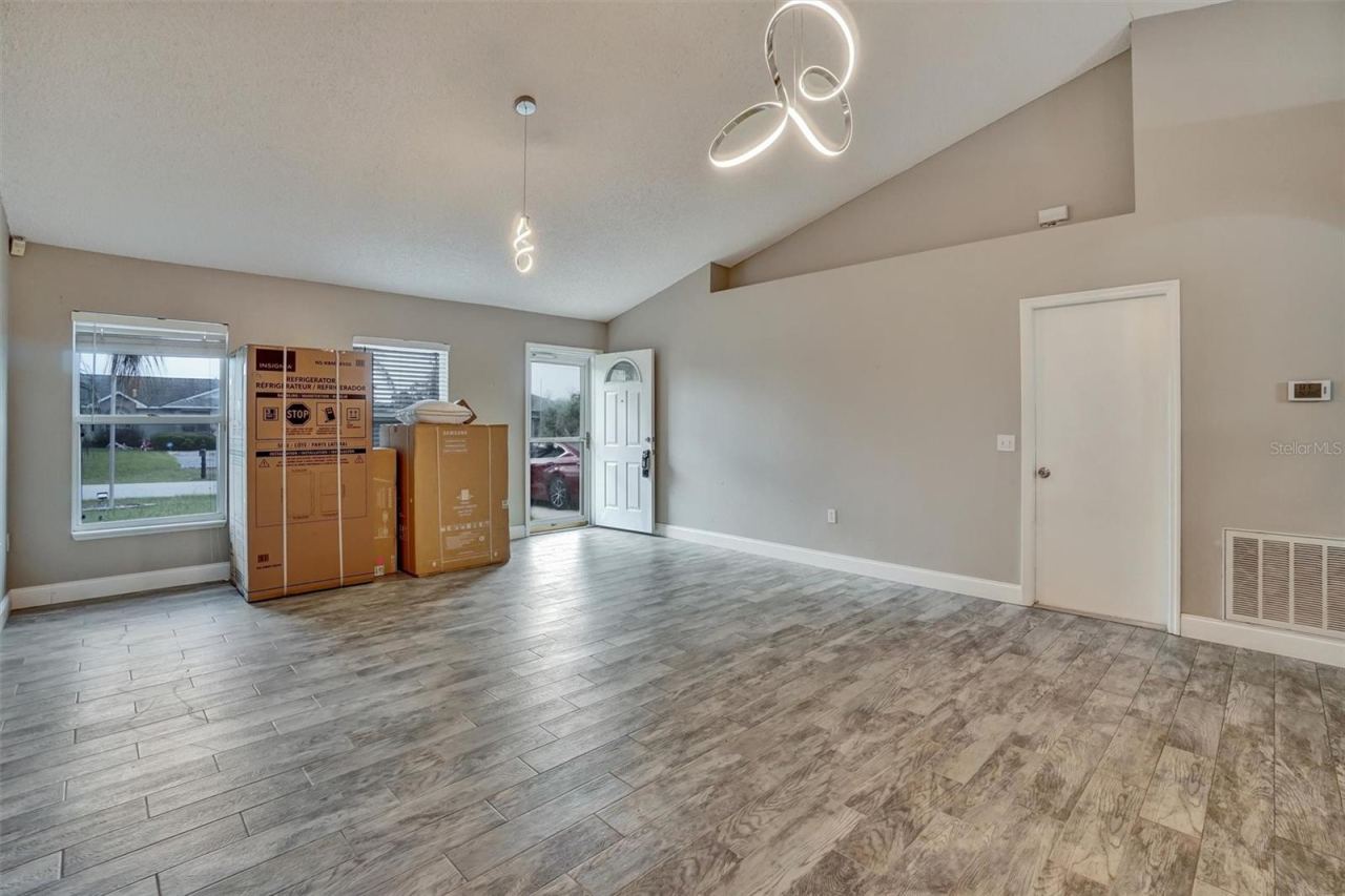 Photo 5 of 3046 Blaine Cir, Deltona, FL 32738
