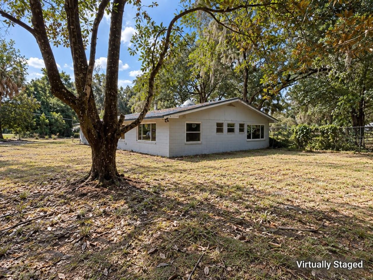 Photo 3 of 21726 Se 67th Pl, Hawthorne, FL 32640
