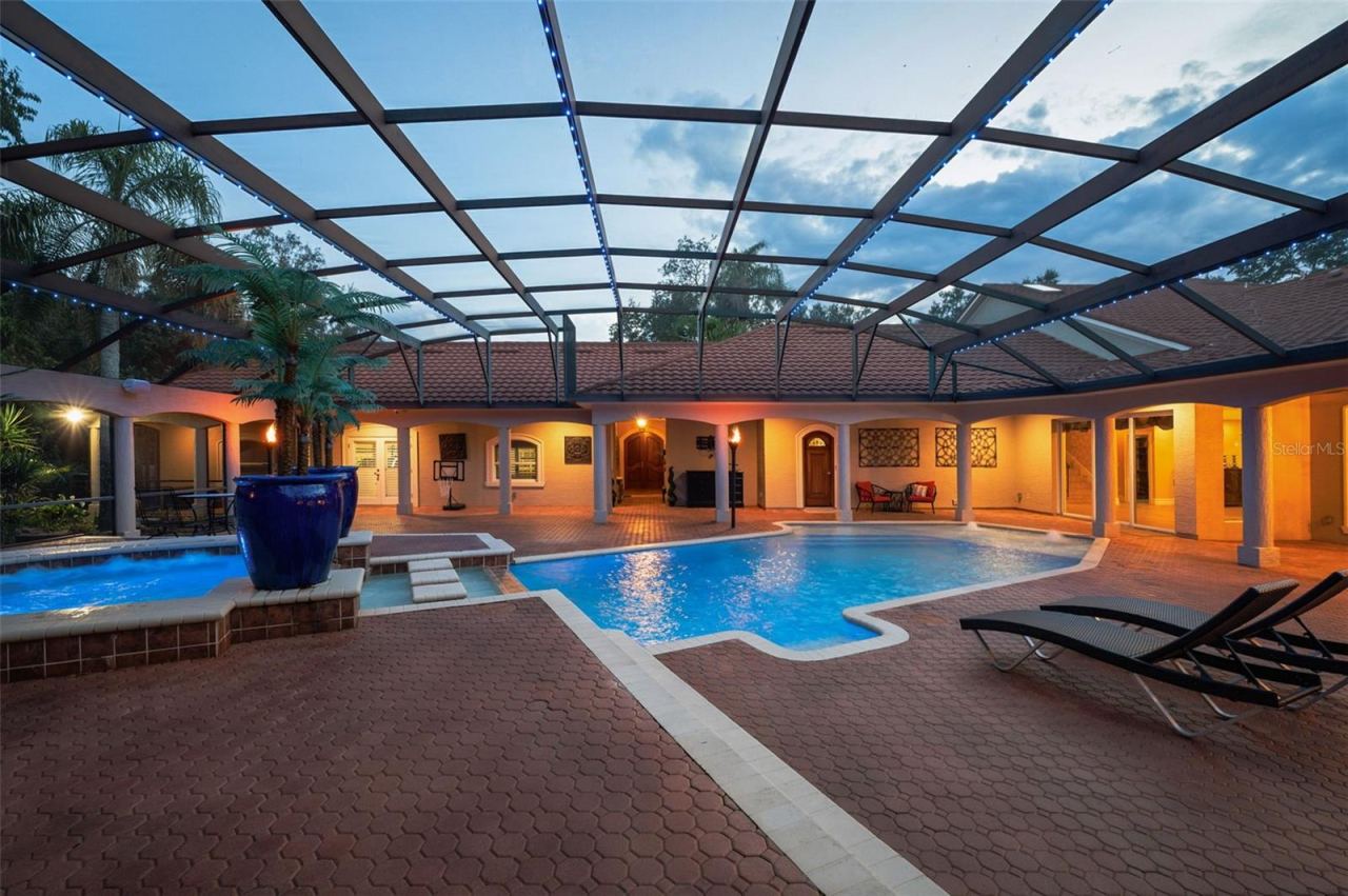 Photo 5 of 817 Hail Ct, Port Orange, FL 32127