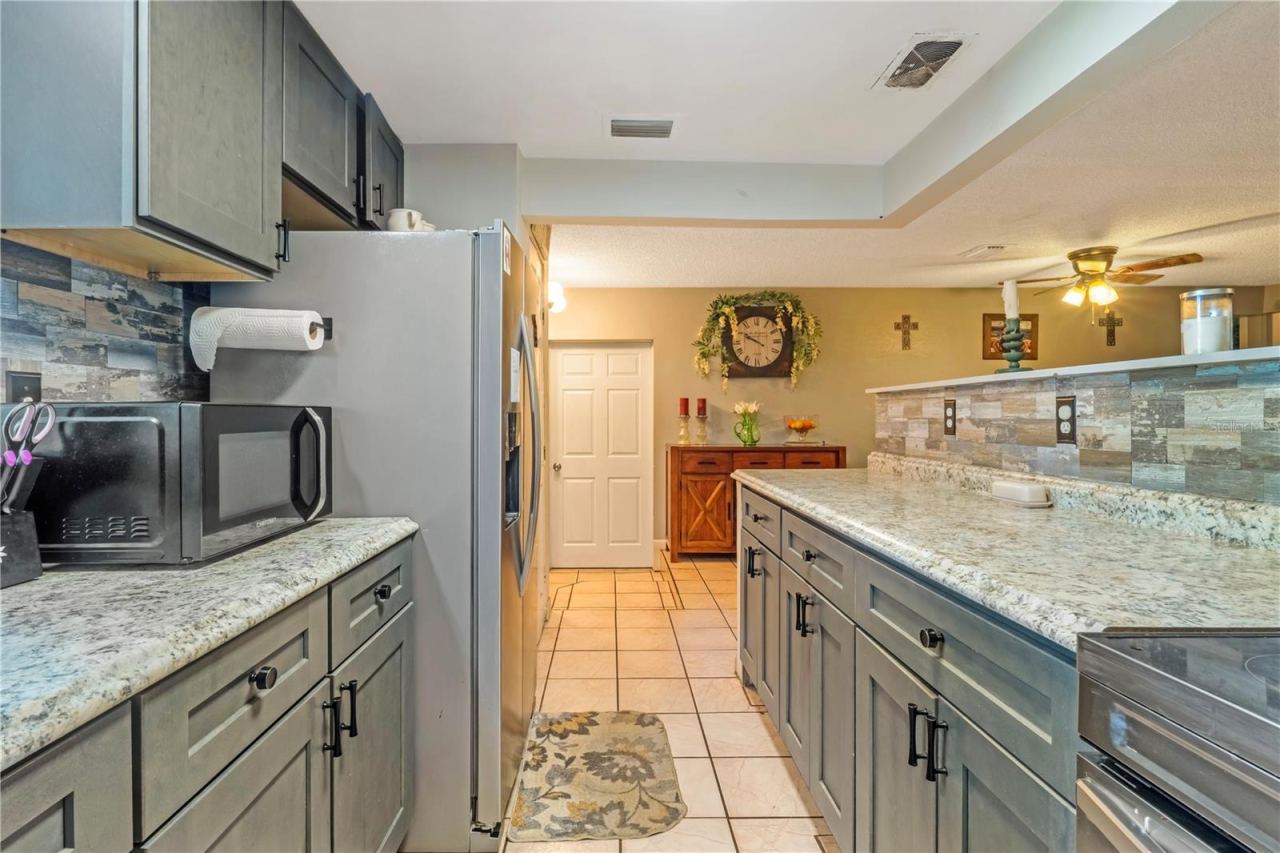 Photo 5 of 246 Angeles Rd, Debary, FL 32713