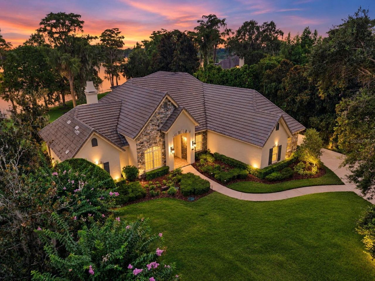 Photo 2 of 5115 Cranes Point Ct, Orlando, FL 32839