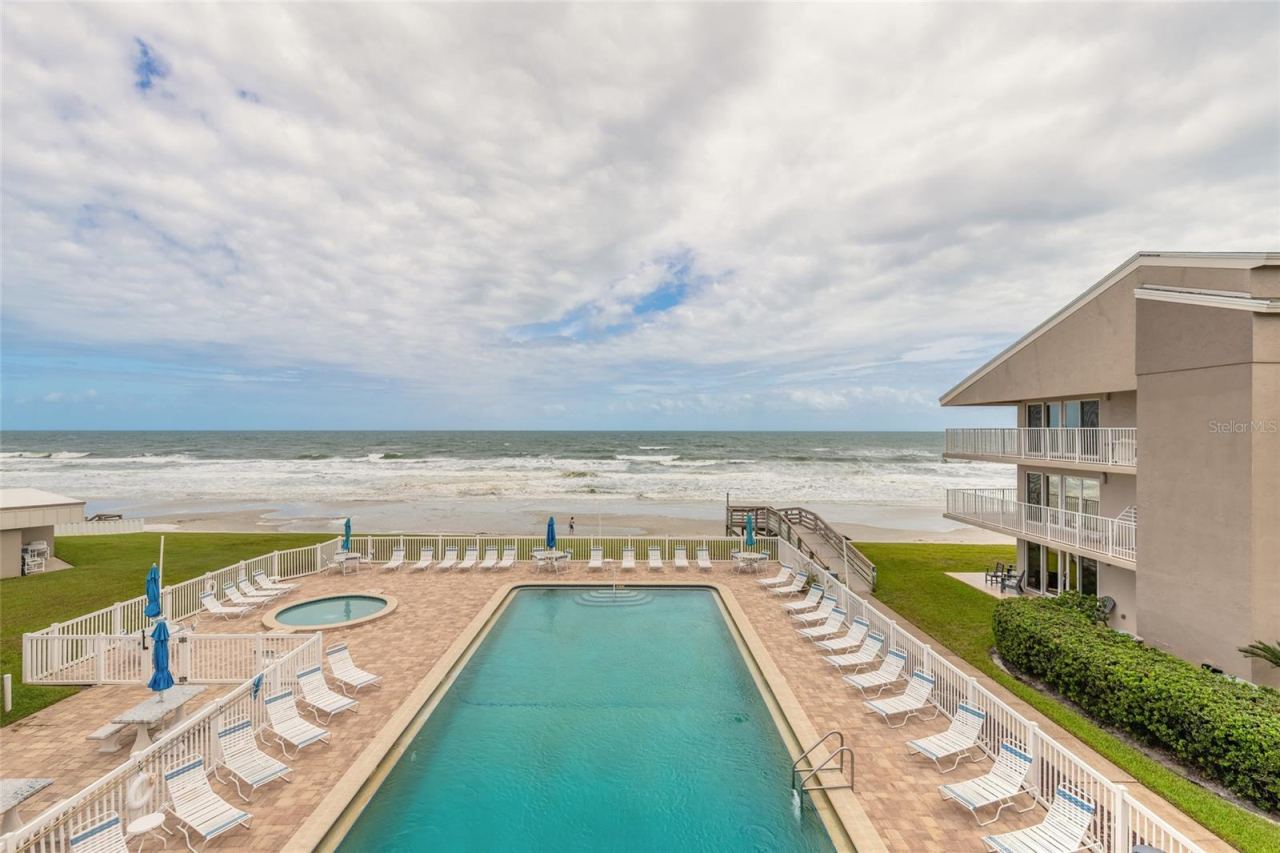 Photo 4 of 4801 Saxon Dr #b-312, New Smyrna Beach, FL 32169