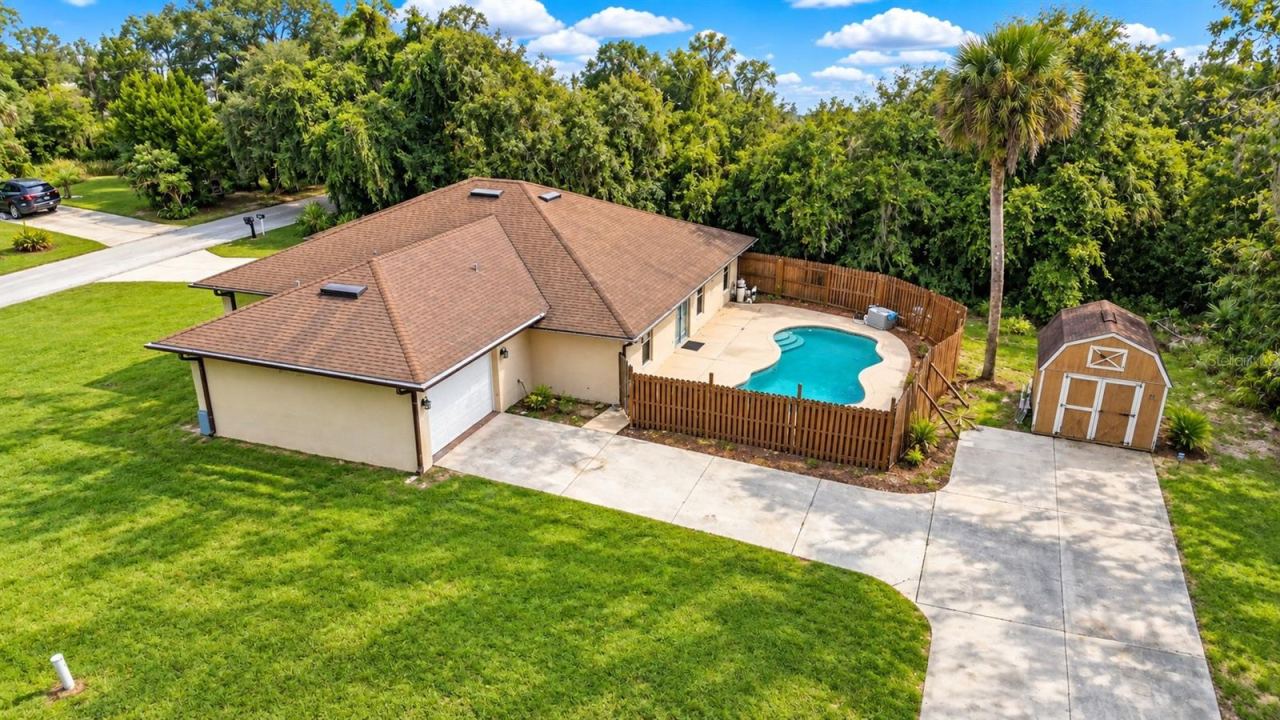 Photo 5 of 191 Nancy St, Oak Hill, FL 32759