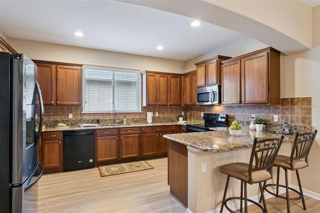 Photo 4 of 202 Drummond Lane, Deland, FL 32724