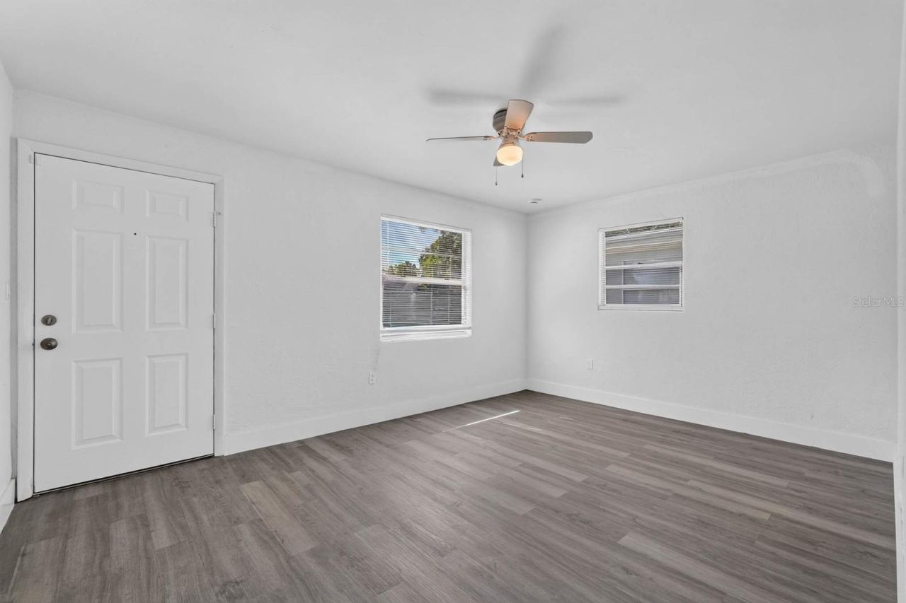 Photo 5 of 2425 Anastasia Dr, South Daytona, FL 32119