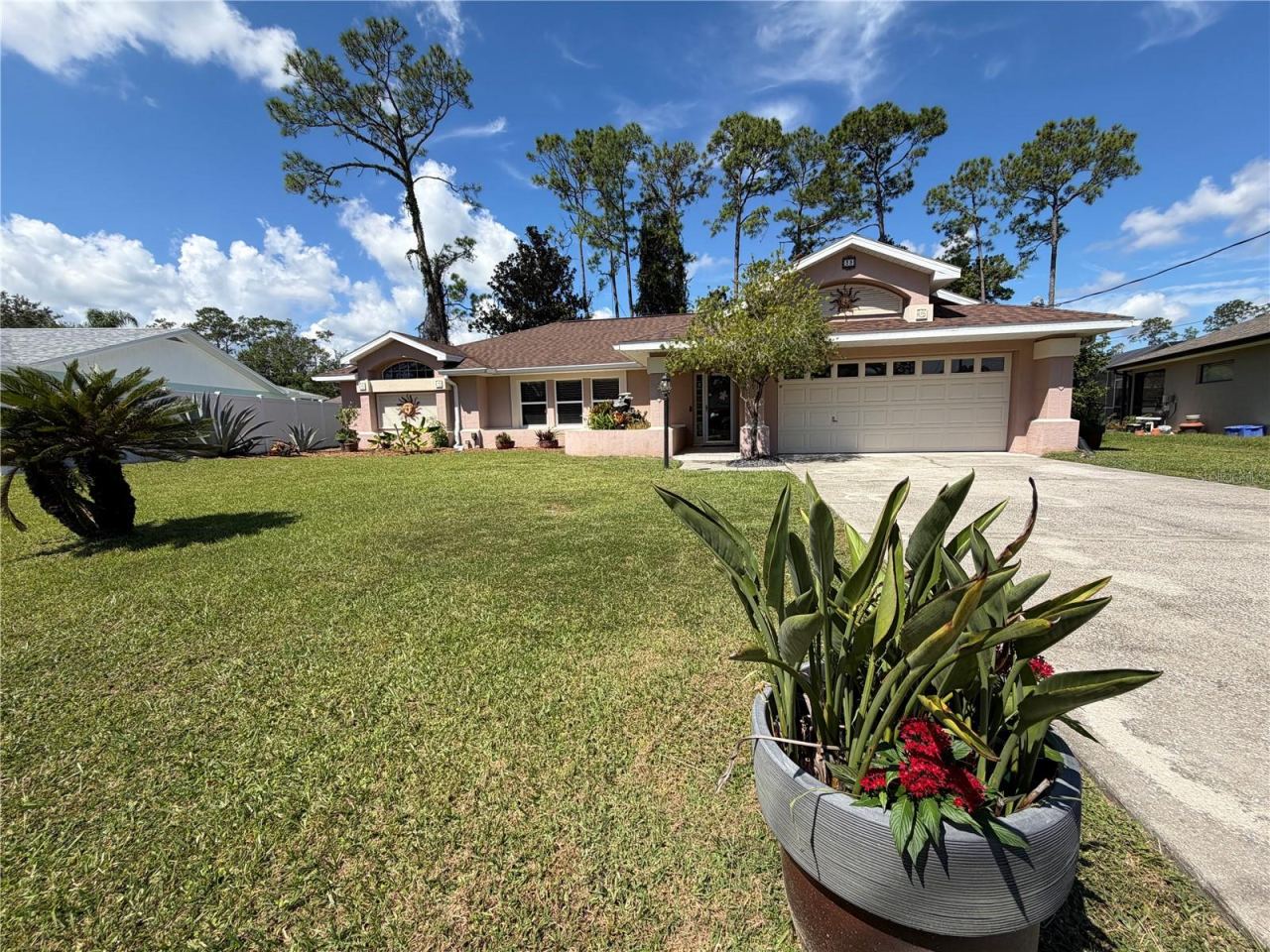 Photo 2 of 39 Pepper Ln, Palm Coast, FL 32164