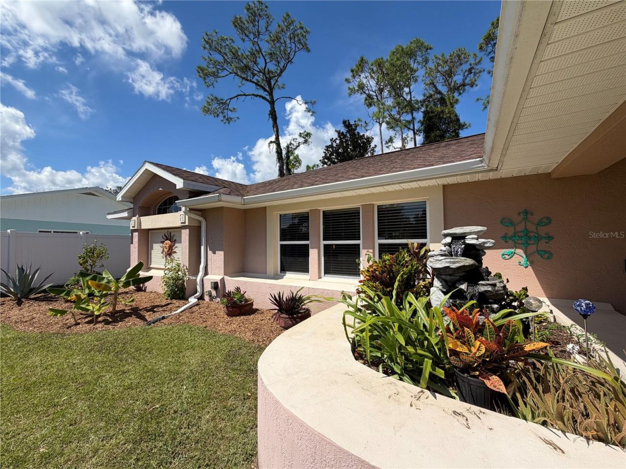 Photo 5 of 39 Pepper Ln, Palm Coast, FL 32164