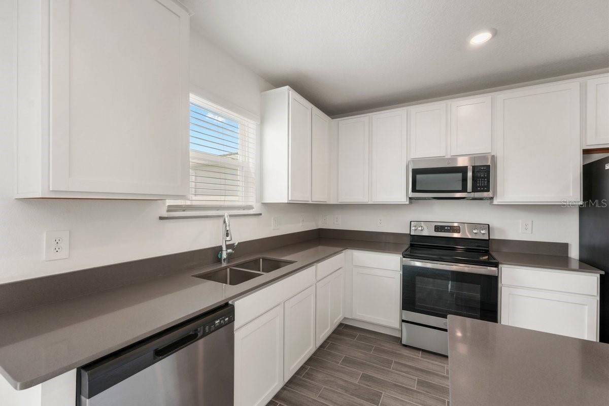 Photo 5 of 3096 Blue Bonnet Ln, Osteen, FL 32764