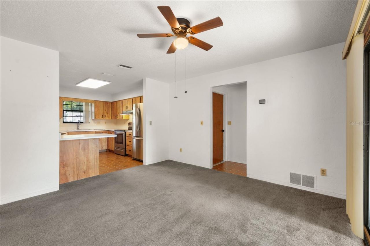Photo 5 of 1009 Indian Oaks W, Holly Hill, FL 32117