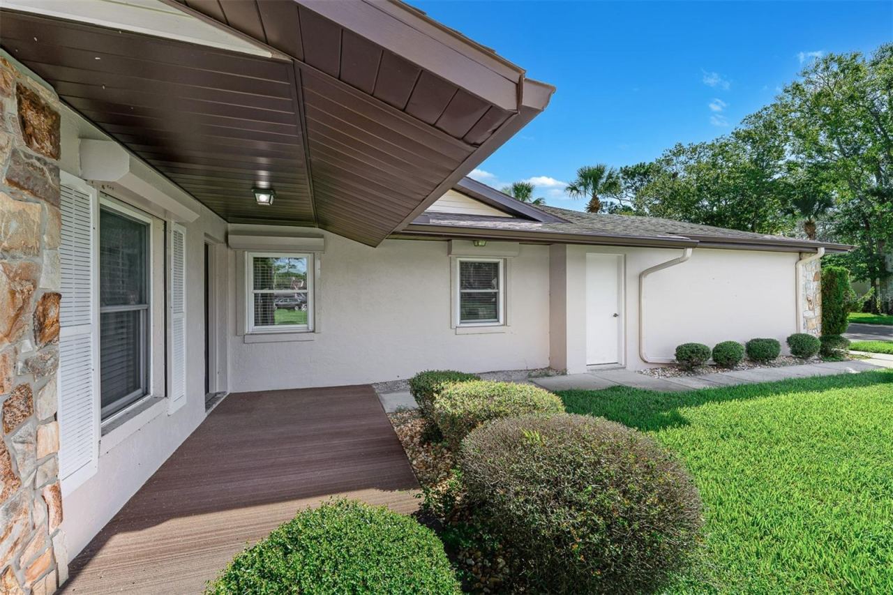 Photo 4 of 107 Deer Lake Cir, Ormond Beach, FL 32174