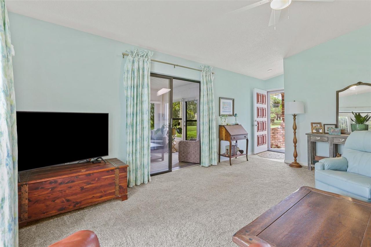 Photo 5 of 416 Village Ct, Edgewater, FL 32132