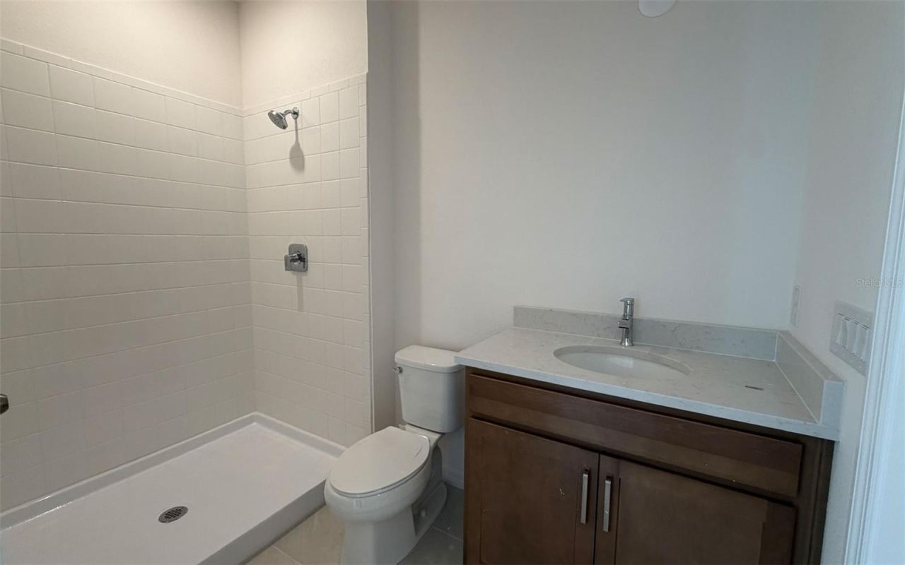 Photo 4 of 736 Farfields St, Deland, FL 32724