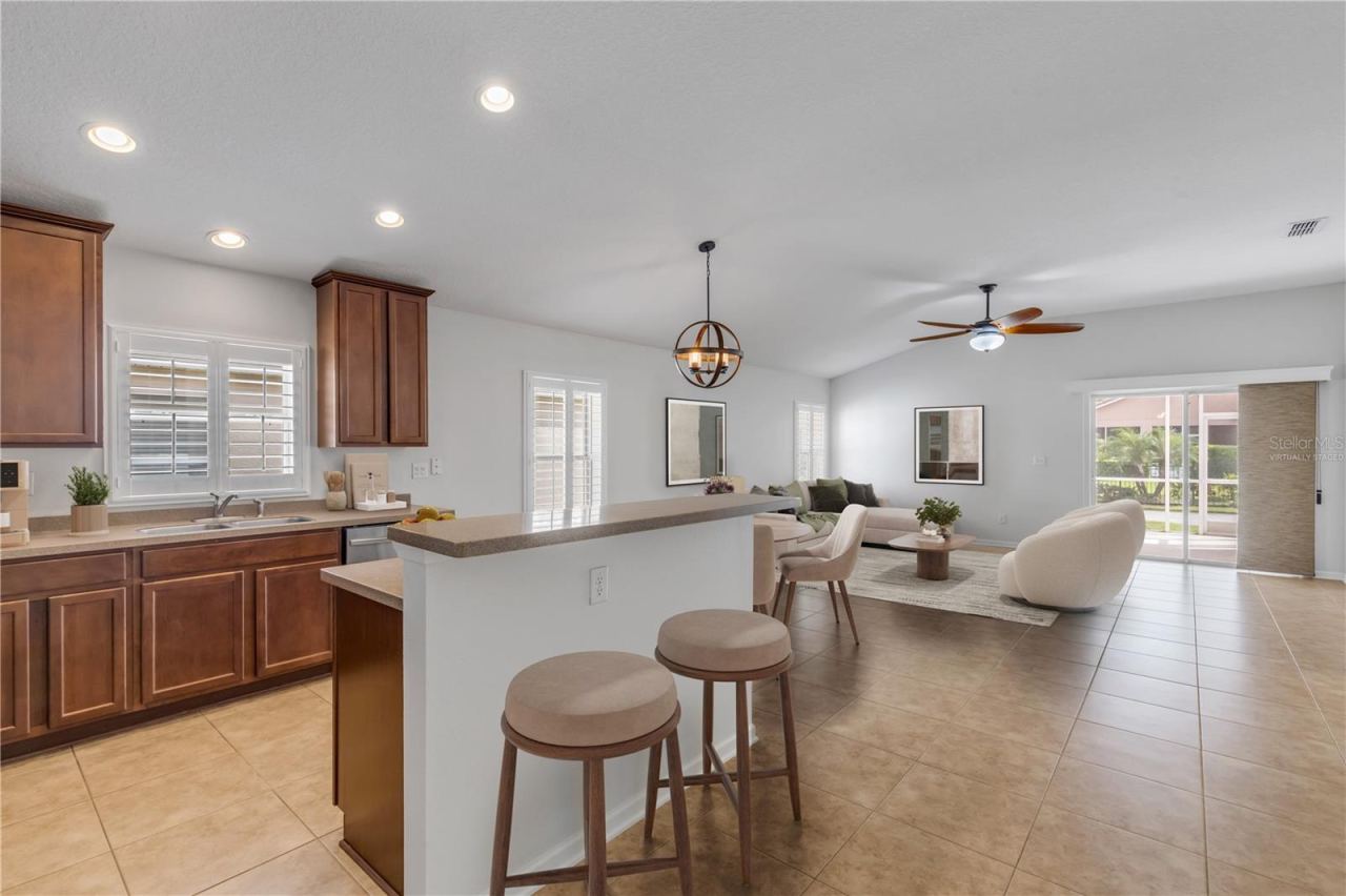 Photo 4 of 3450 Velona Ave, New Smyrna Beach, FL 32168