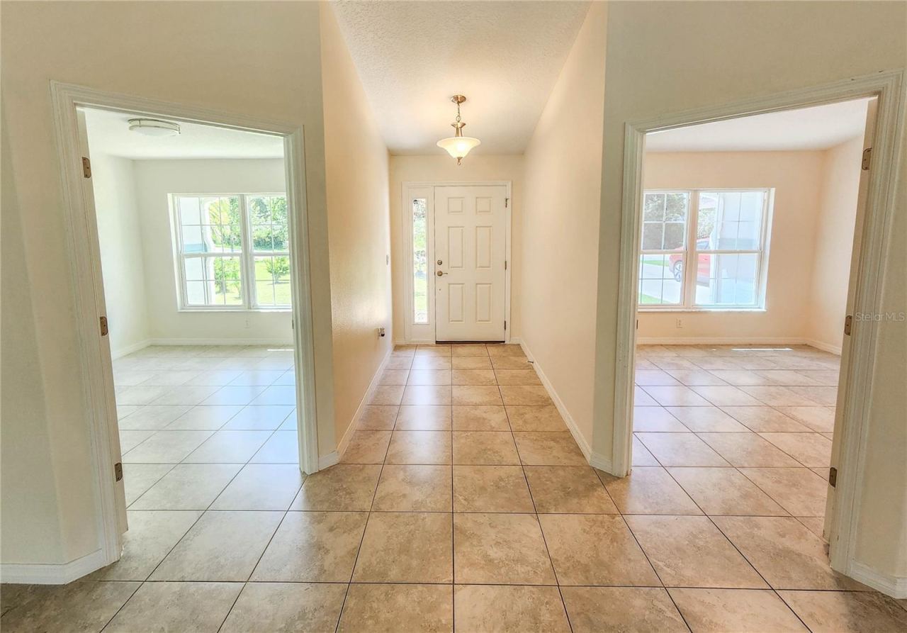 Photo 3 of 100 Boulder Rock Dr, Palm Coast, FL 32137