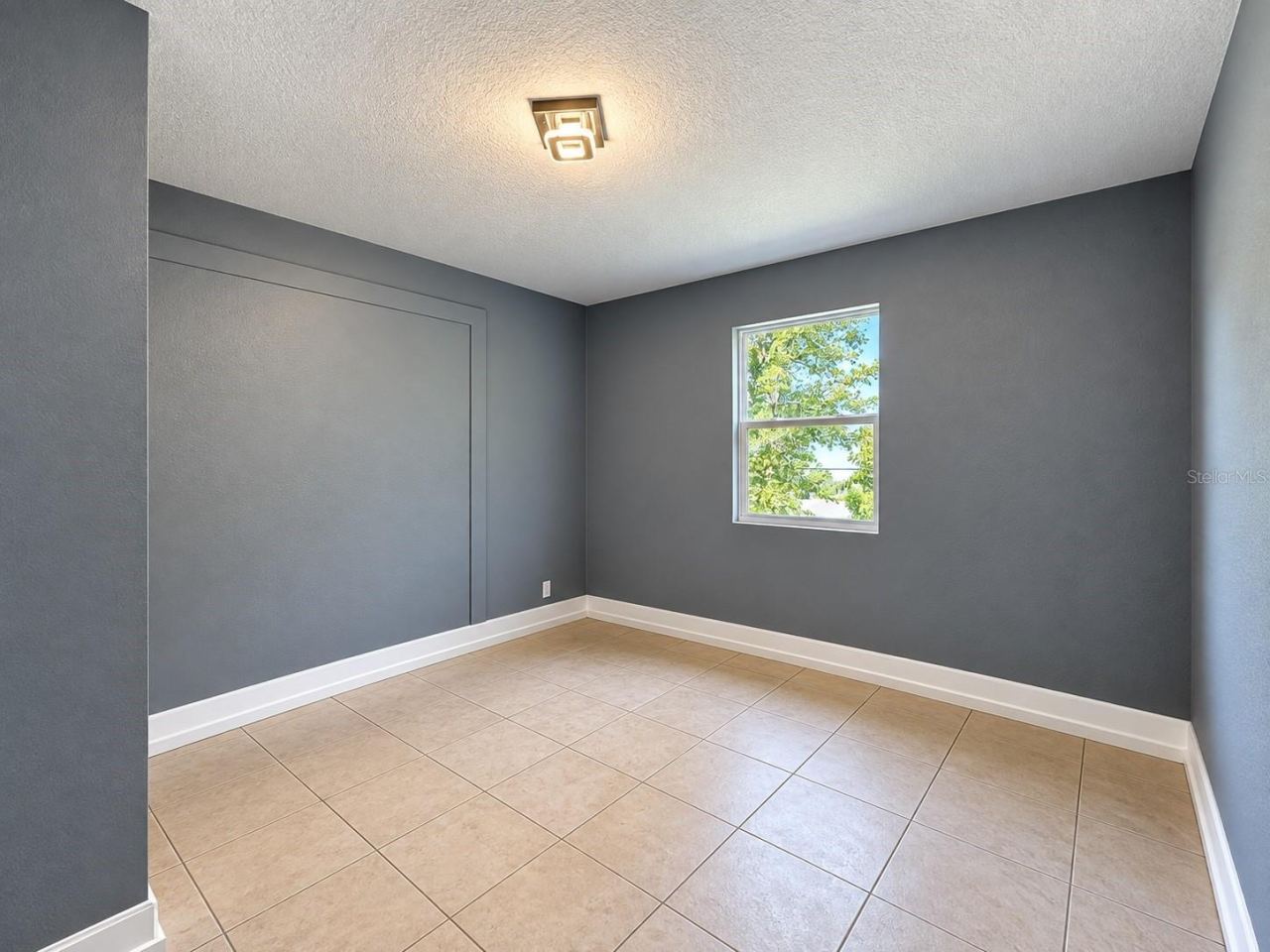 Photo 5 of 634 Aberdeen St, Daytona Beach, FL 32114