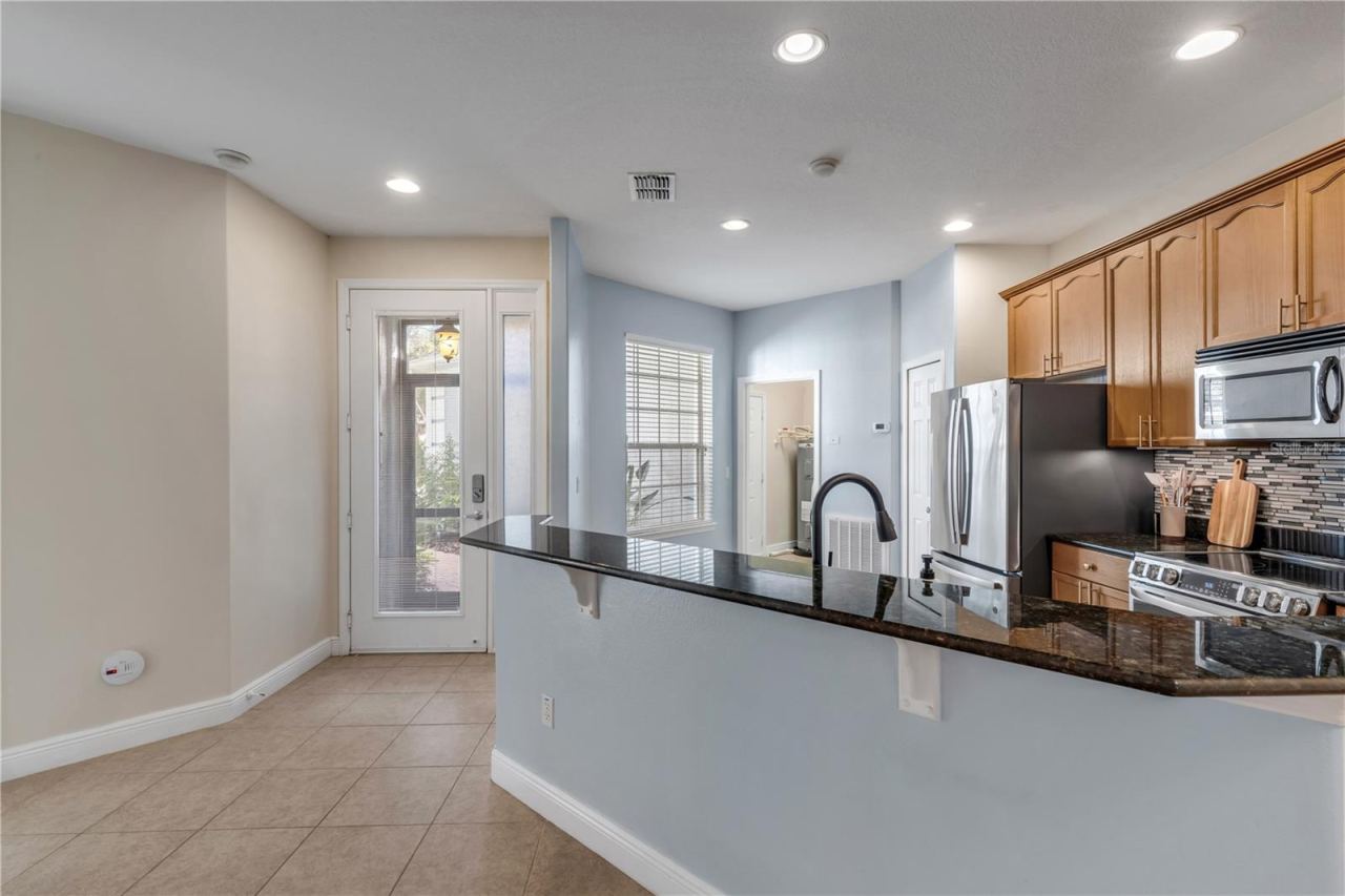 Photo 4 of 128 Bauer Cir, Daytona Beach, FL 32124