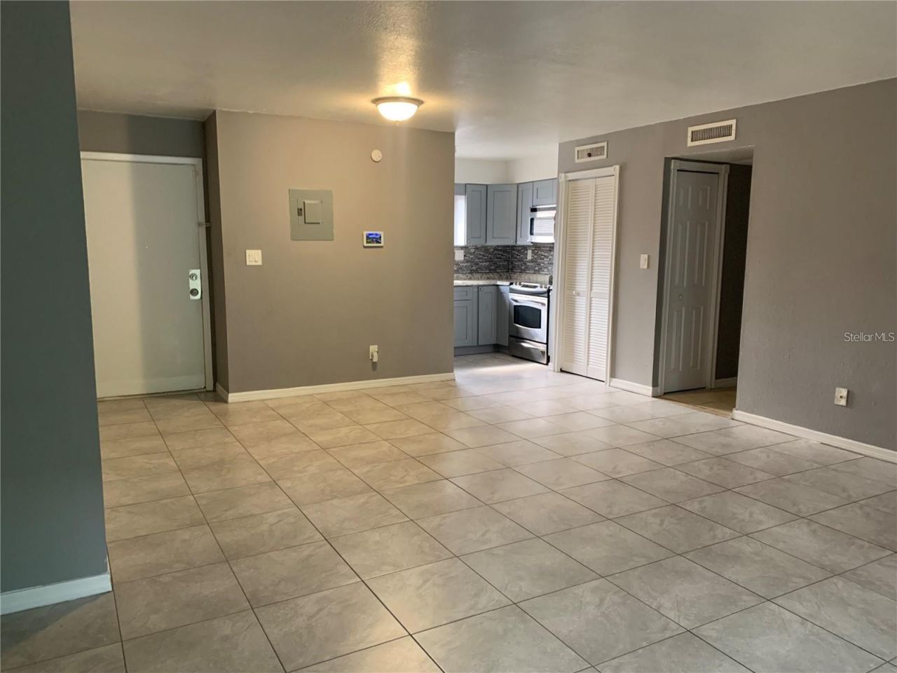 Photo 2 of 7453 Daniel Webster Dr #a5, Winter Park, FL 32792