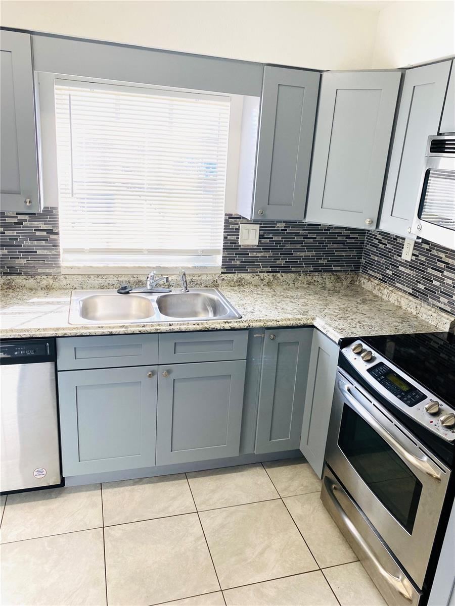 Photo 3 of 7453 Daniel Webster Dr #a5, Winter Park, FL 32792