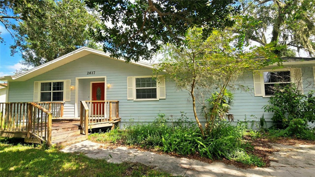 Photo 4 of 2617 Pine Tree Dr, Edgewater, FL 32141
