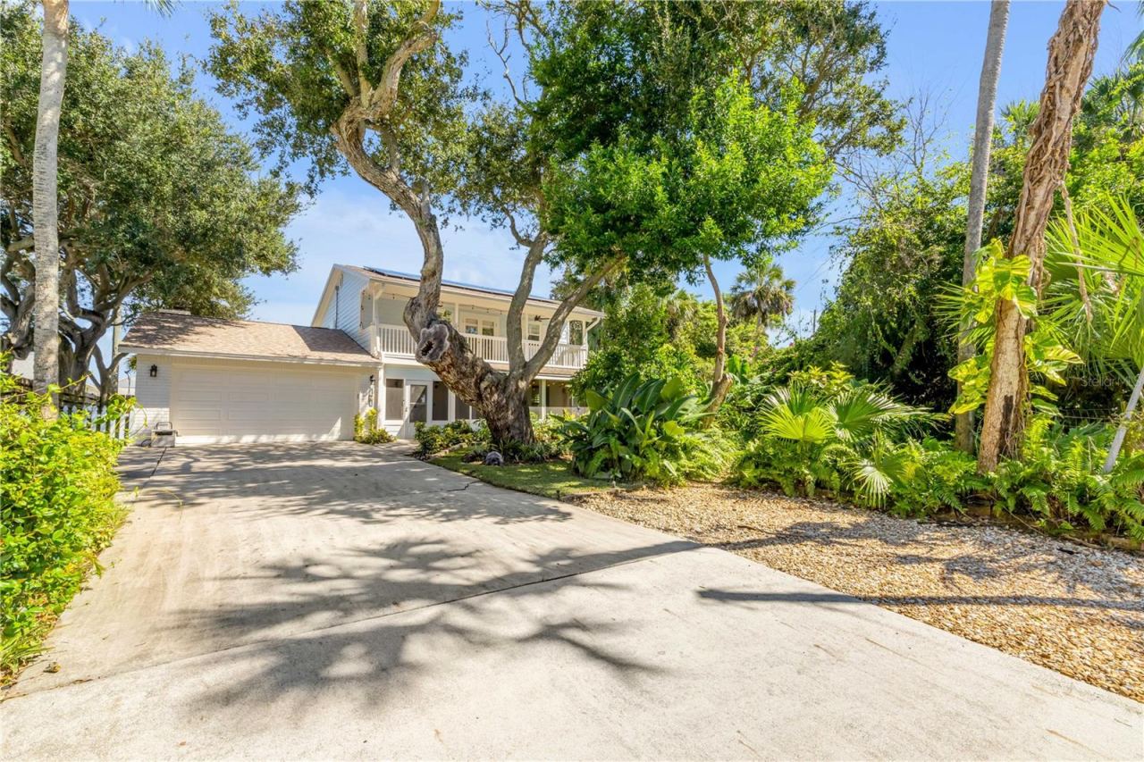 Photo 5 of 7 Oak Tree Dr, New Smyrna Beach, FL 32169