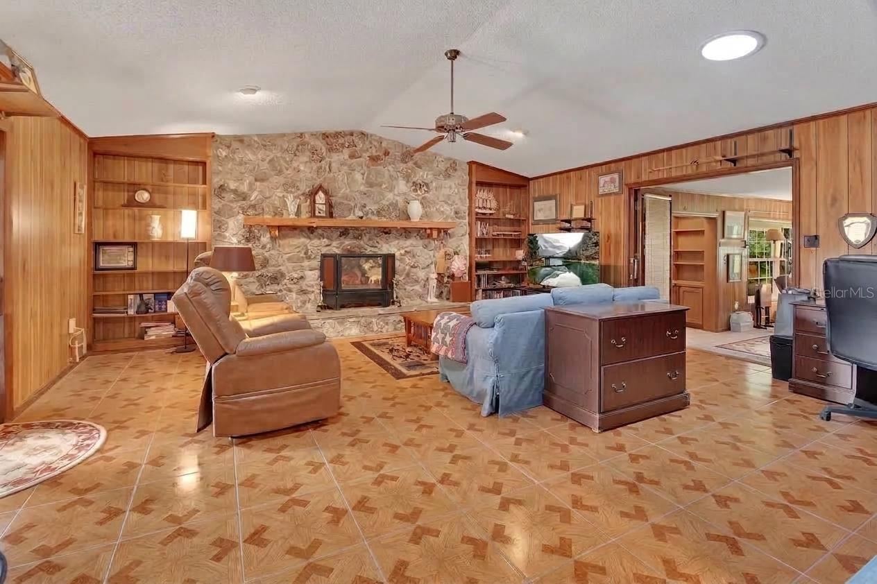 Photo 5 of 1027 Valley Forge Rd, Deland, FL 32720