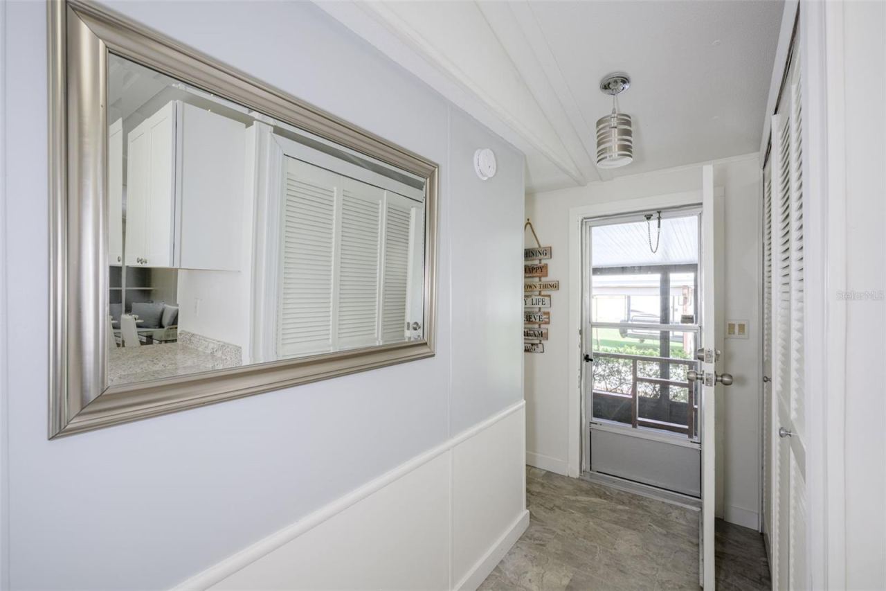 Photo 5 of 139 Sportsman Rd, Satsuma, FL 32189