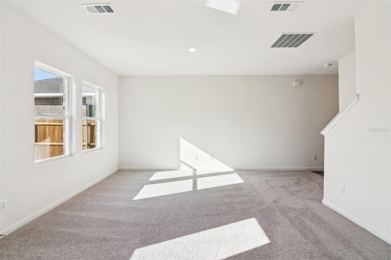 Photo 5 of 1706 Trimble Ave, Deland, FL 32720