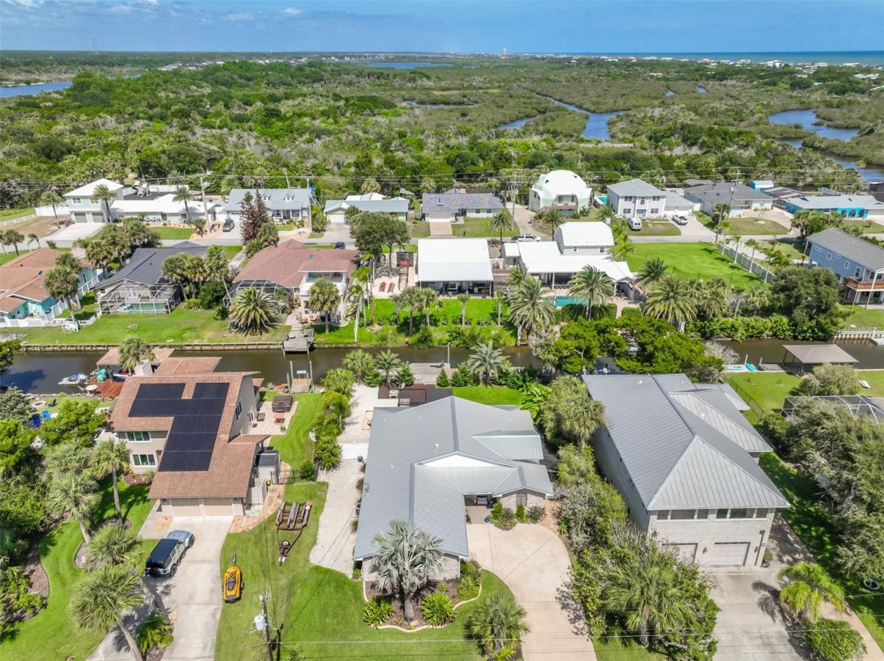 Photo 4 of 624 Cumberland Dr, Flagler Beach, FL 32136
