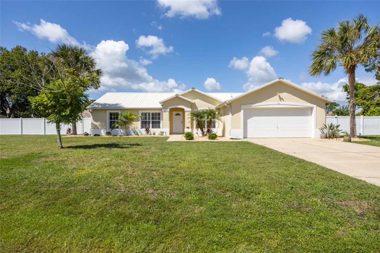 Photo 3 of 11 Lancaster Ln, Palm Coast, FL 32137