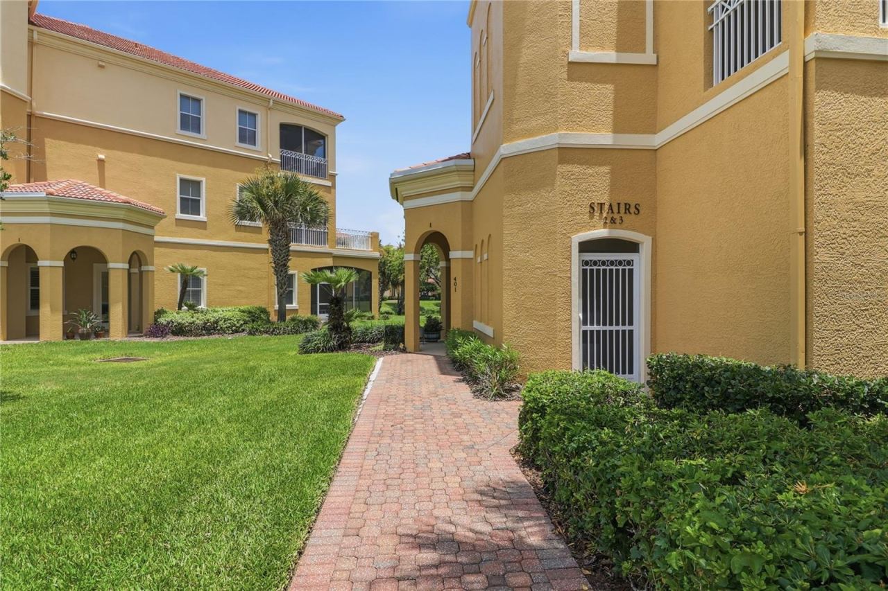 Photo 4 of 165 Avenue De La Mer #401, Palm Coast, FL 32137