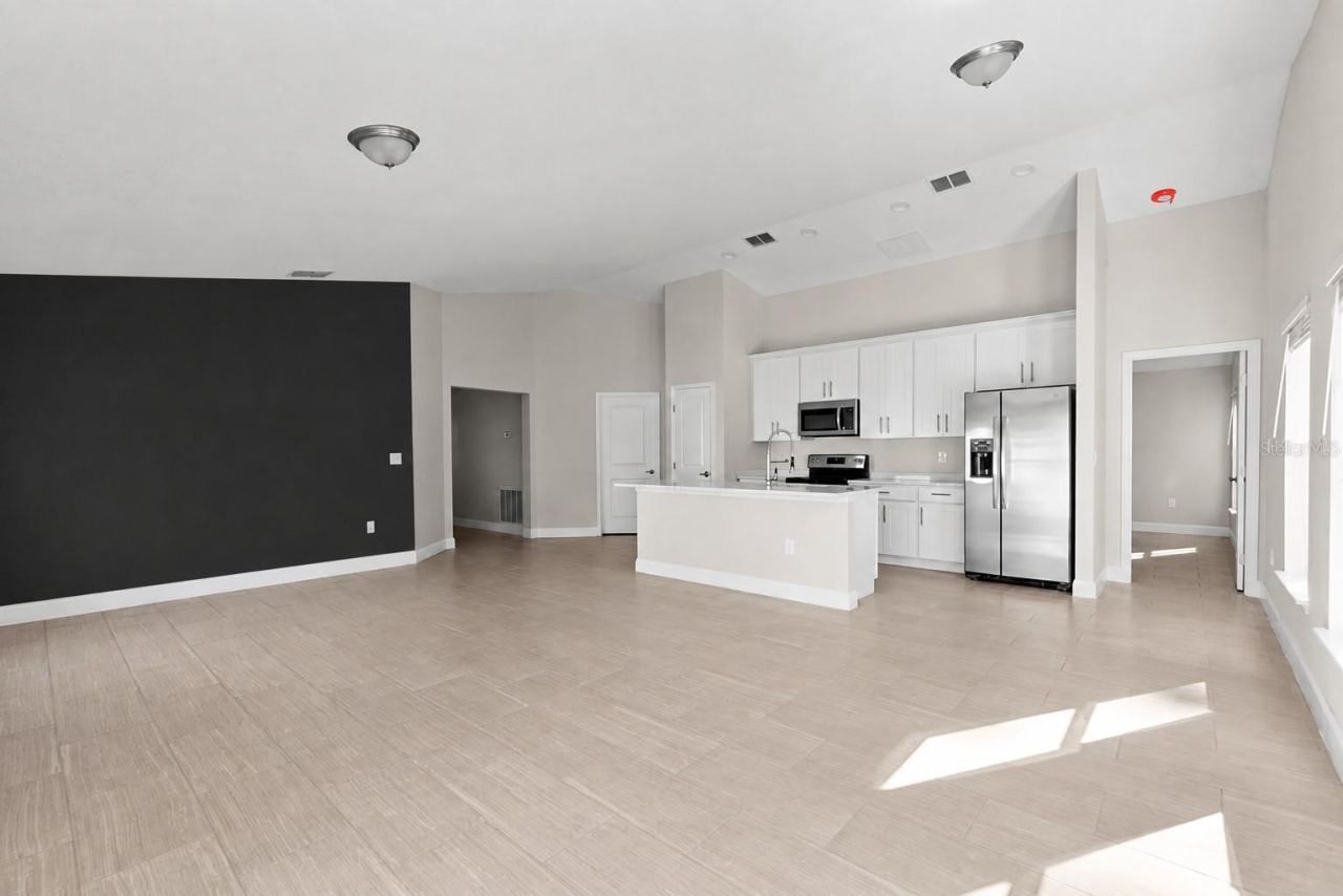 Photo 4 of 1907 Laredo Dr, Deltona, FL 32738