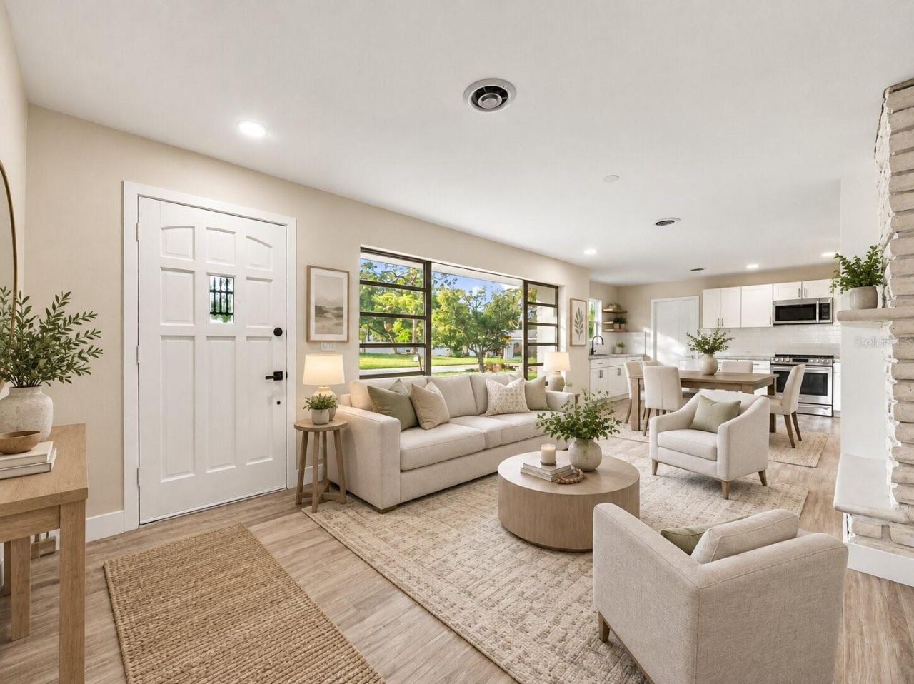 Photo 4 of 201 Granada St, Holly Hill, FL 32117