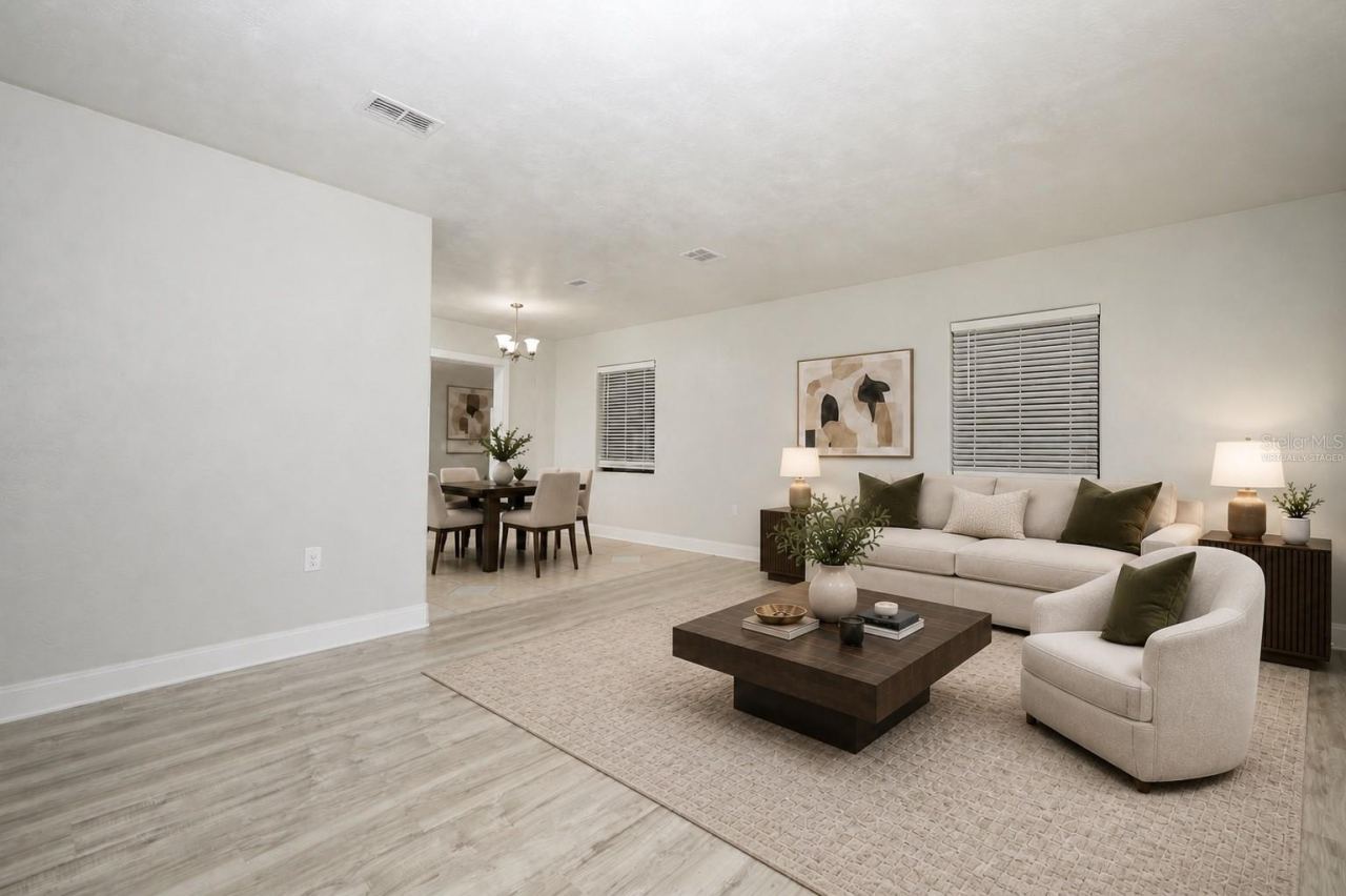 Photo 5 of 506 S Elsasser St, Deland, FL 32720