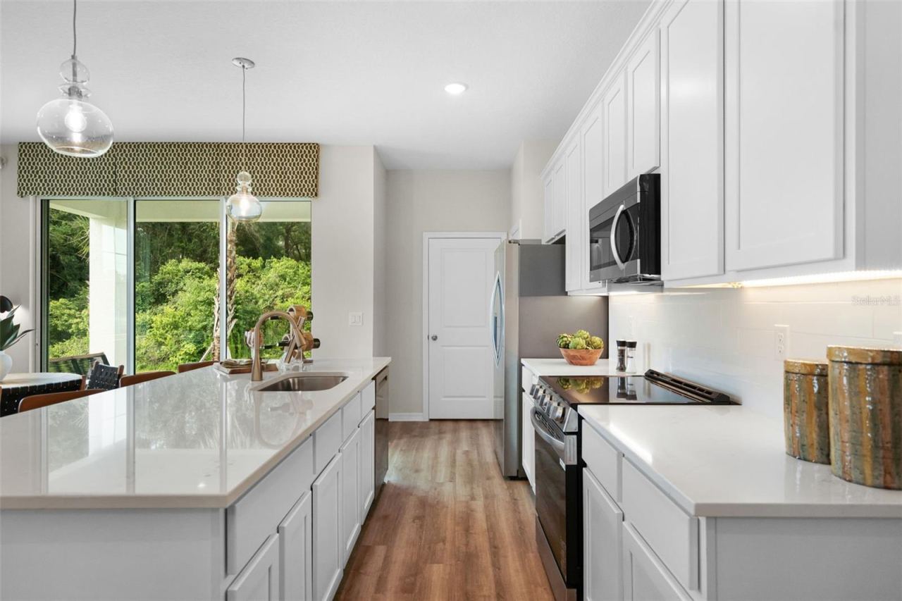 Photo 5 of 689 Florida Elm Ct, Deland, FL 32720
